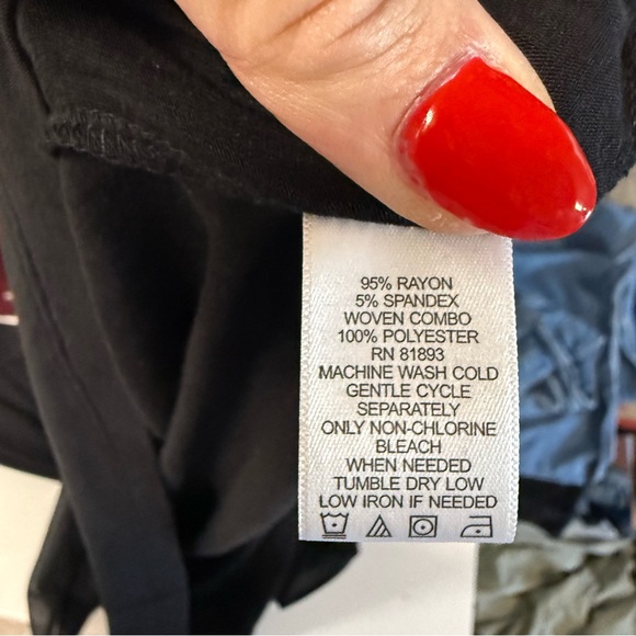 NWOT H by Halston Asymmetrical Black 3/4 Sleeve Blouse Top Drape Flowy Stretchy - Picture 6 of 10